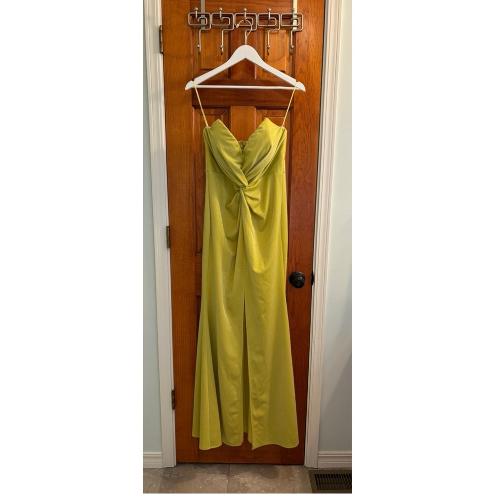 Maniju Strapless Twist Floor Length Dress - L